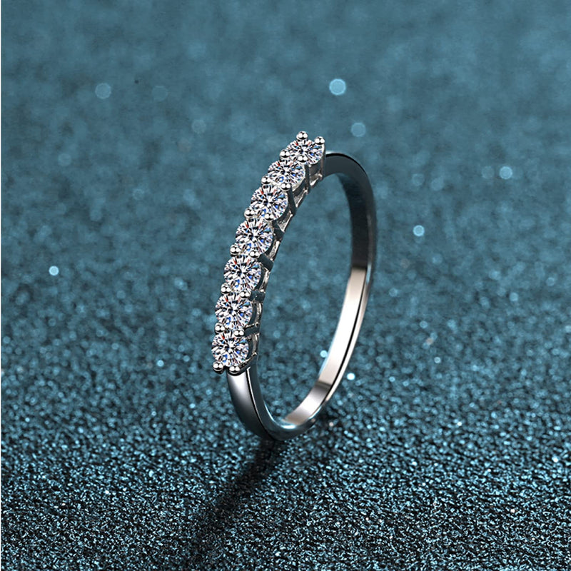TUTELLA Seven Stars 0.7ct Moissanite Wedding Band Engagement Ring