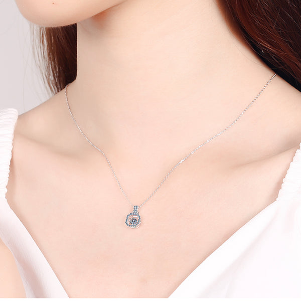 TUTELLA Lock 0.3CT Moissanite Jewelry 4-Prong Pendant Necklace Collarbone Chain